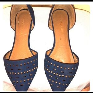 Madden Girl navy blue casual flats